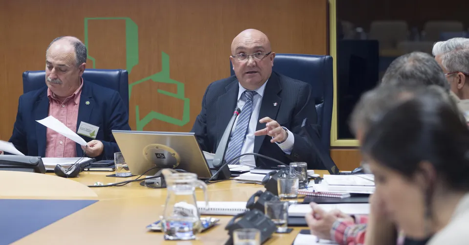 Mesa redonda, 2016